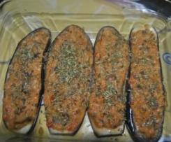 Barquinhas de beringela com seitan e iogurte