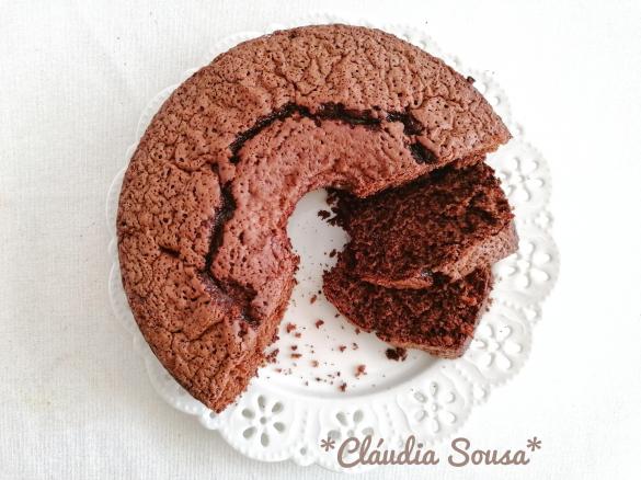 Bolo de chocolate fácil & fofo