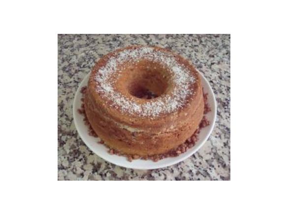 Bolo de coco e arroz tufado