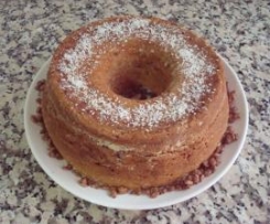 Bolo de coco e arroz tufado
