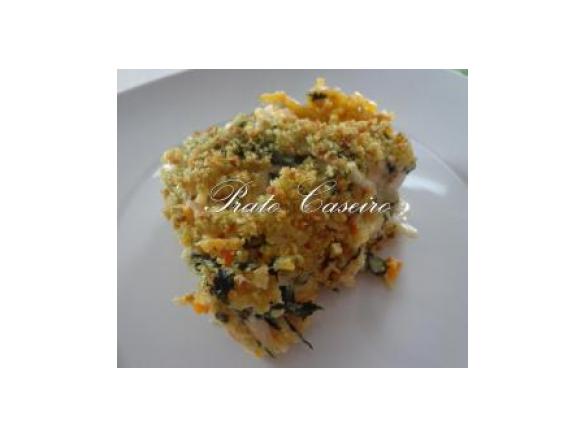 Bacalhau com espinafres e batata palha gratinado com molho bechamel