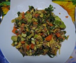 Salada de abacate aromático 