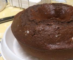 Bolo de doce de maçã e chocolate