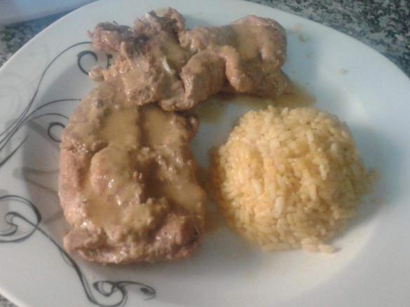 COSTELETAS NA VAROMA C/ ARROZ DE TOMATE