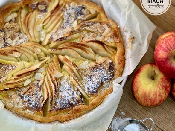 Tarte de maçã e amêndoa