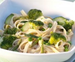 Massa com legumes verdes