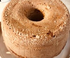 Bolo de maçã, canela e noz