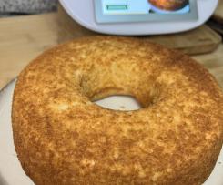 Bolo húmido de coco de claras