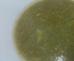 Sopa de coentros com ovo / puré de feijão com couve e delícias de lagosta
