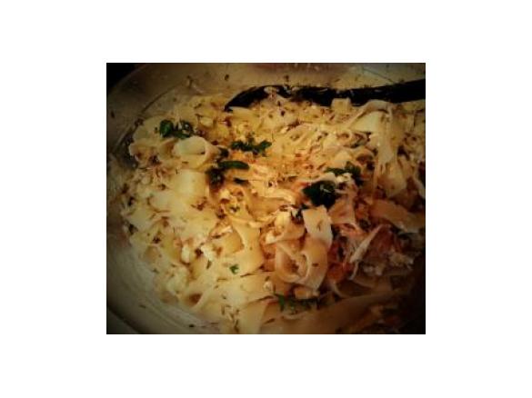 Tagliatelle com salmão (sem natas)