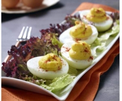 Ovos recheados tipo "Devilled Eggs"