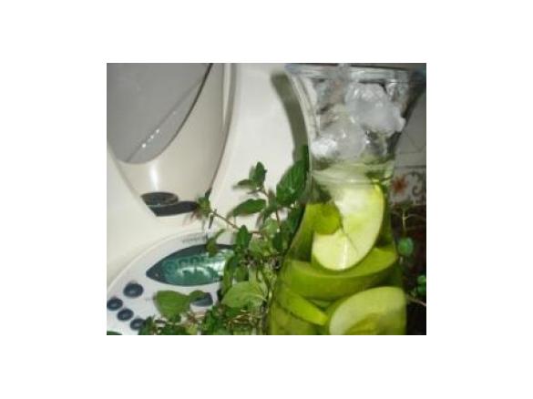 Refresco de Maçã e Menta