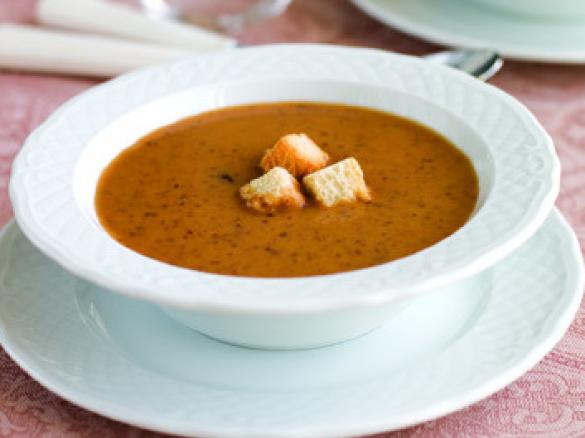 Sopa de feijão encarnado com abóbora