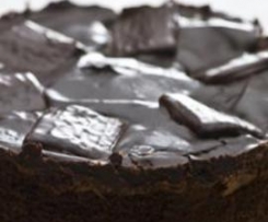 Bolo de Iogurte com Chocolate e Menta