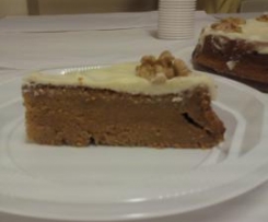 Bolo de Cenoura e Nozes com Creme de Queijo