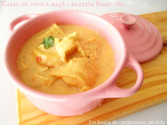 Caril de tofu e maçã