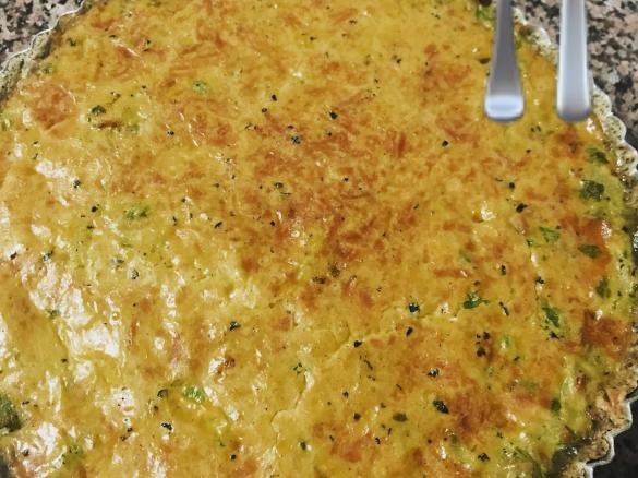 Quiche de legumes com base de azeitonas