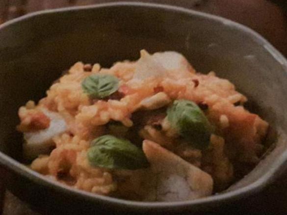 Risoto de garoupa com manjericão