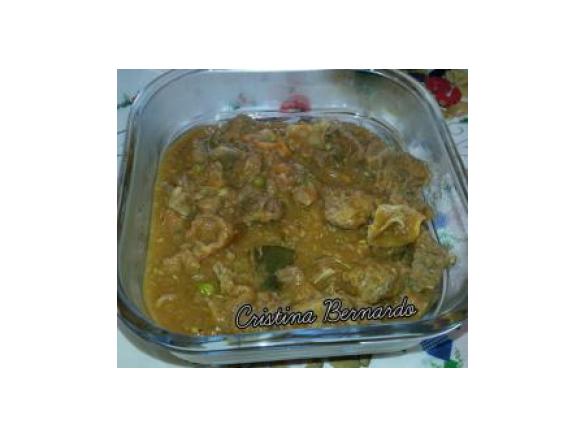 Carne de vitela estufada cá de casa