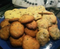 Bolachas c Pepitas de Chocolate e Amêndoa