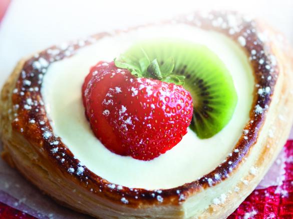 Corações de Chantilly com Fruta