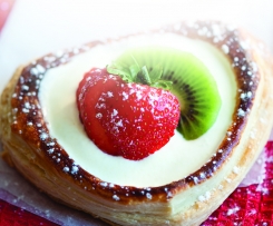 Corações de Chantilly com Fruta