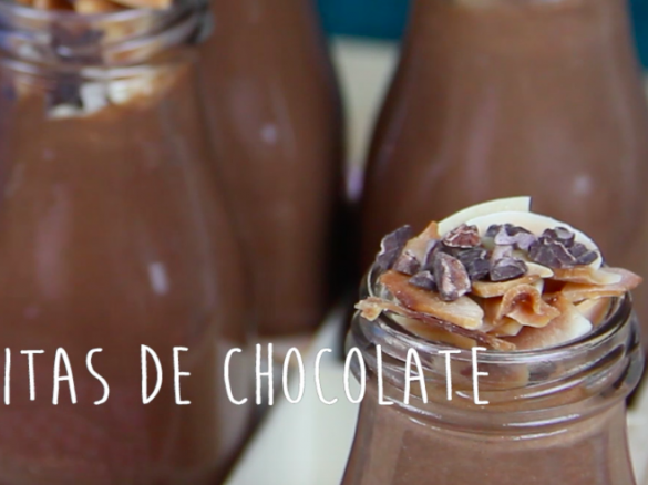 Smoothie de cacau e coco