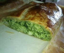 Rolo folhado de pescada e espinafres