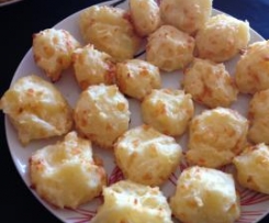 Pães de Queijo