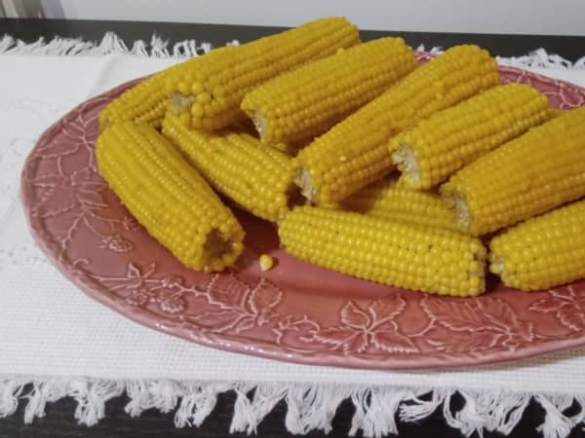 Socas de Milho Cozido