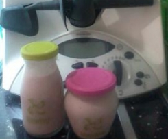 Iogurte de Morango/Banana e Bolacha
