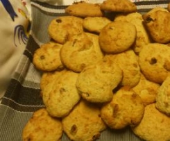 Bolinhos de côco com passas