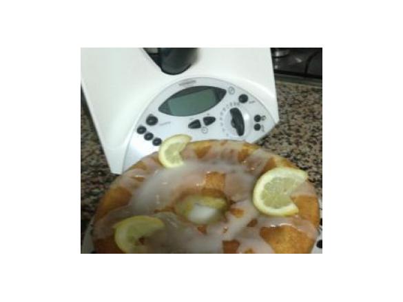 Bolo de limão, com glacê de limão