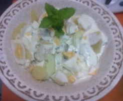 Salada de batata com hortelã