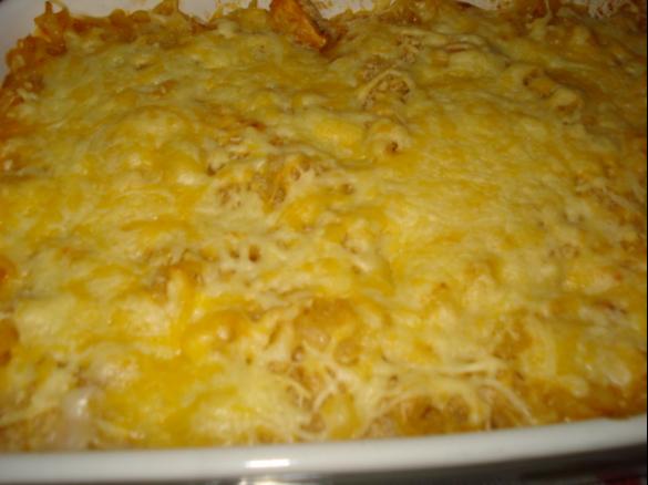 GRATINADO DE FRANGO COM MASSA