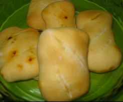 PÃEZINHOS COM CHOURIÇO 