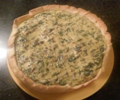 Quiche de cogumelos e espinafres