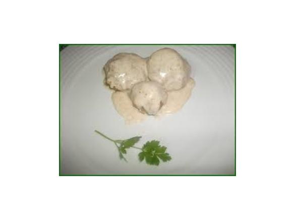 Almondegas com molho de Amêndoas