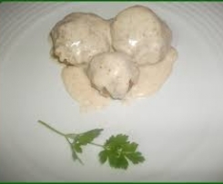 Almondegas com molho de Amêndoas