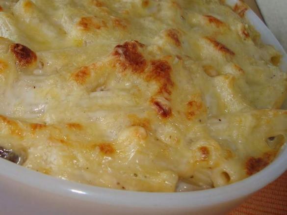 Massa com Atum Gratinada no Forno