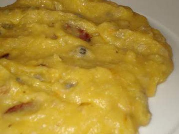 Xerém/Papas de milho com marisco