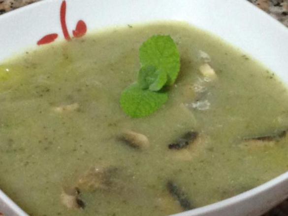 Sopa Feijão Azuki e cogumelos