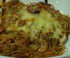 Esparguete com beringela e cogumelos