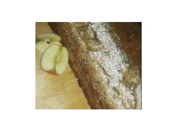 Bolo de maçã e avelãs