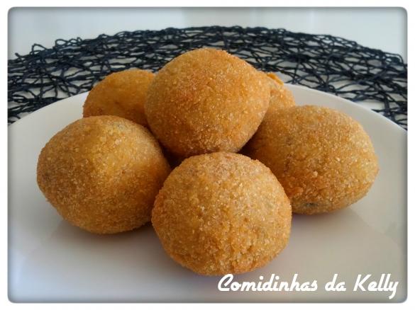 Almôndegas de arroz integral