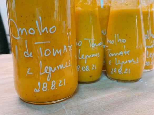 Molho de tomate com legumes caseiro