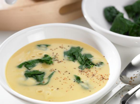 Sopa de grão com espinafres