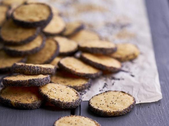 BOLACHAS SALGADAS DE QUEIJO E MOSTARDA