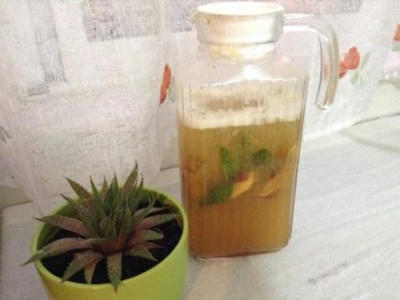 Sangria de pêsssego