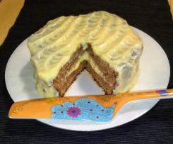 Bolo de Noz com Creme de Leite Condensado